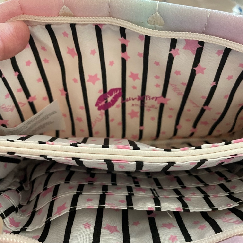 Luv Betsey by Betsey Johnson Ombre Pastel Quilted zip top Wristlet Bag pouch - Picture 3 of 10